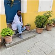 Lycéen Terminale Littéraire (tous niveaux antérieurs)